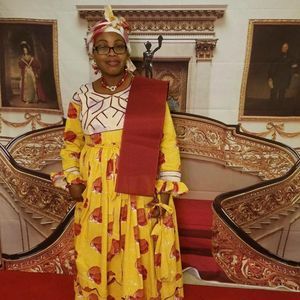 Meet your Posher, Ayo